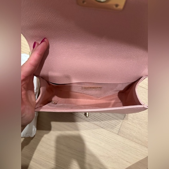 Chanel Boy Medium  Pink Quilted Bag with Gold hardware - Picture 6 of 11